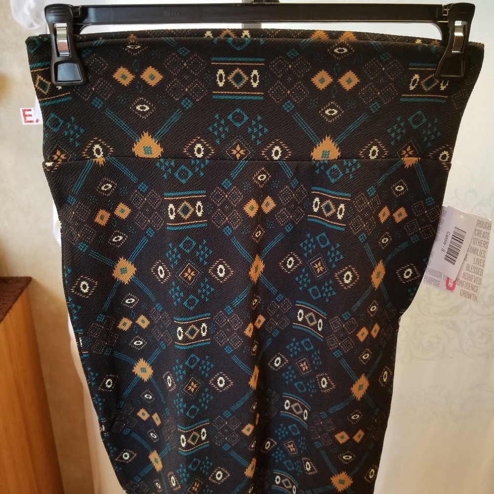 Lularoe cassie skirt